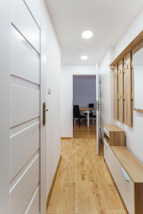 Apartament Pod Swierkiem - Pet Friendly - 2 Osobne Pokoje Dla Max 5 Osob - Space Apart Jelenia Góra Exterior foto